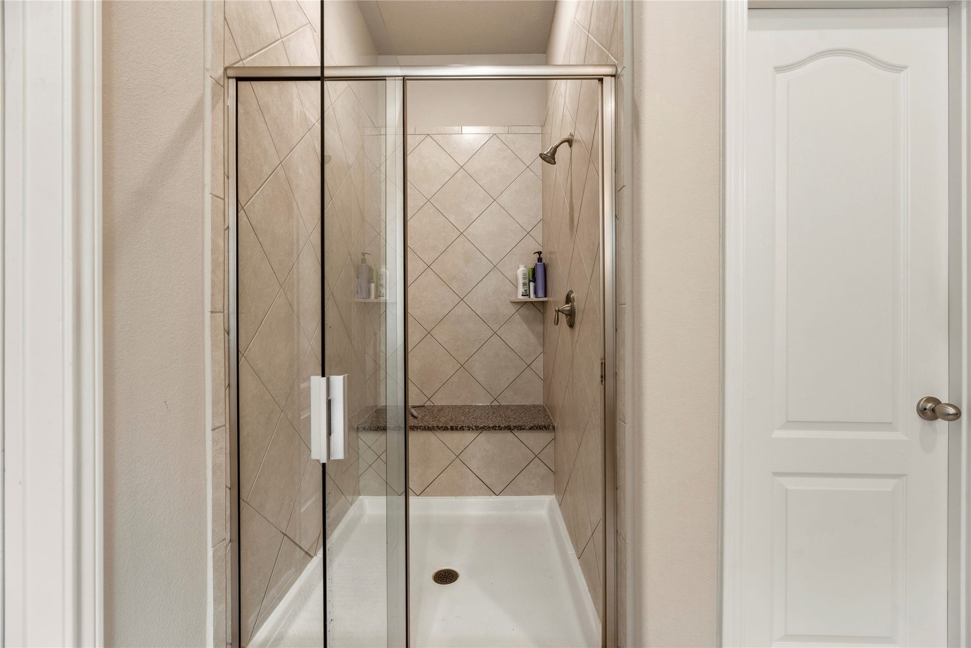 22826 Burton Grove Road, Richmond, TX 77469 Here is the primary shower.