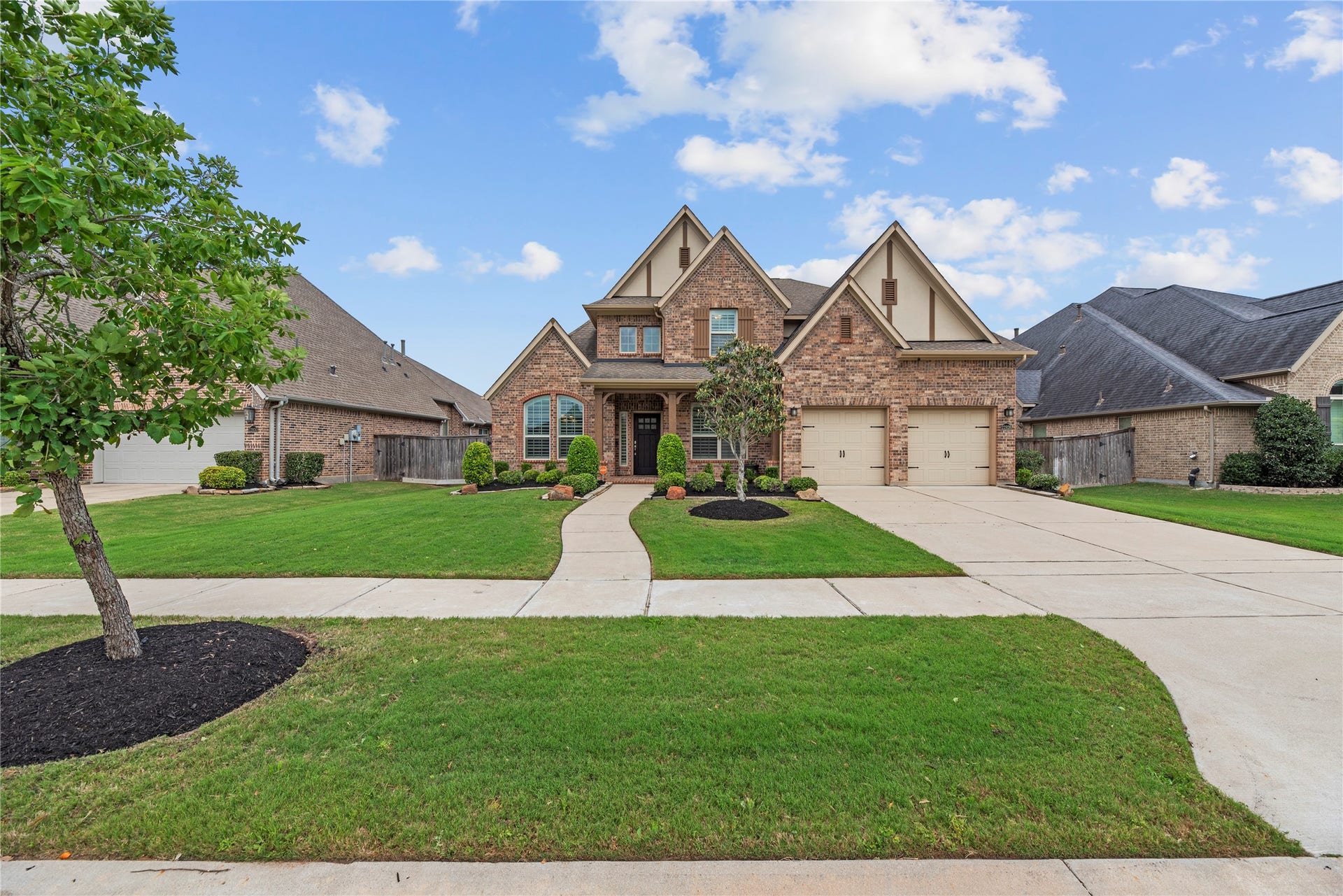 22826 Burton Grove Road, Richmond, TX 77469 Welcome to 22826 Burton Grove Road in Veranda, Richmond, TX.