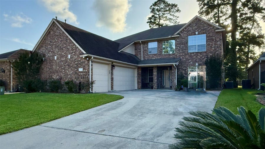 Property photo for 19707 Fairway Island Drive, Humble, TX