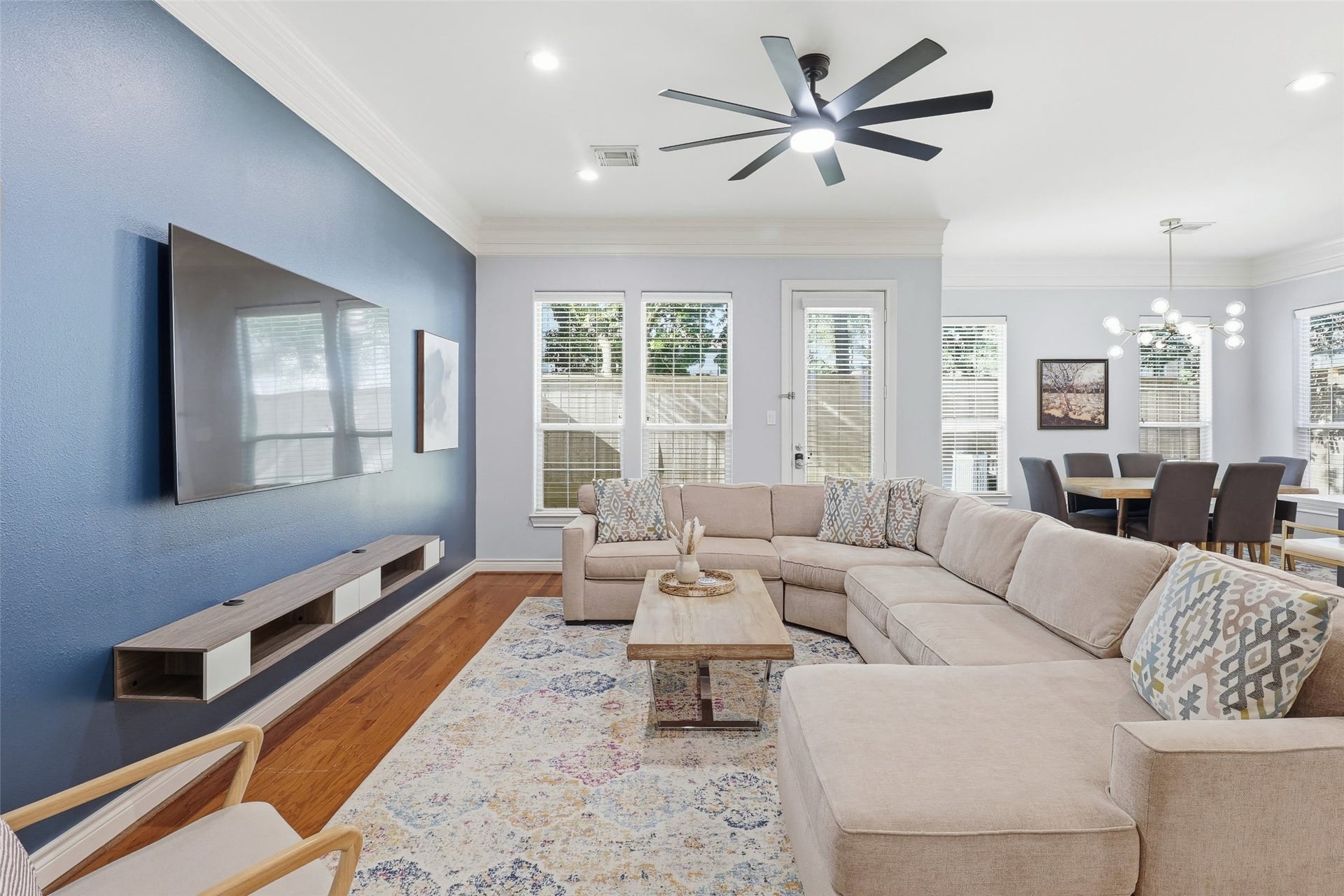 11119 Sherwood Forest Glen Drive, Houston, TX 77043 11119 Sherwood Forest Glen Drive, Houston, TX 77043