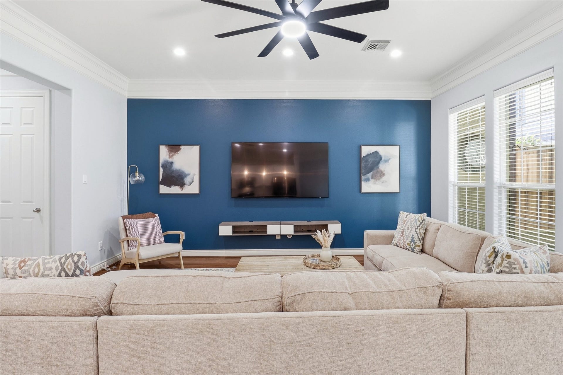 11119 Sherwood Forest Glen Drive, Houston, TX 77043 11119 Sherwood Forest Glen Drive, Houston, TX 77043