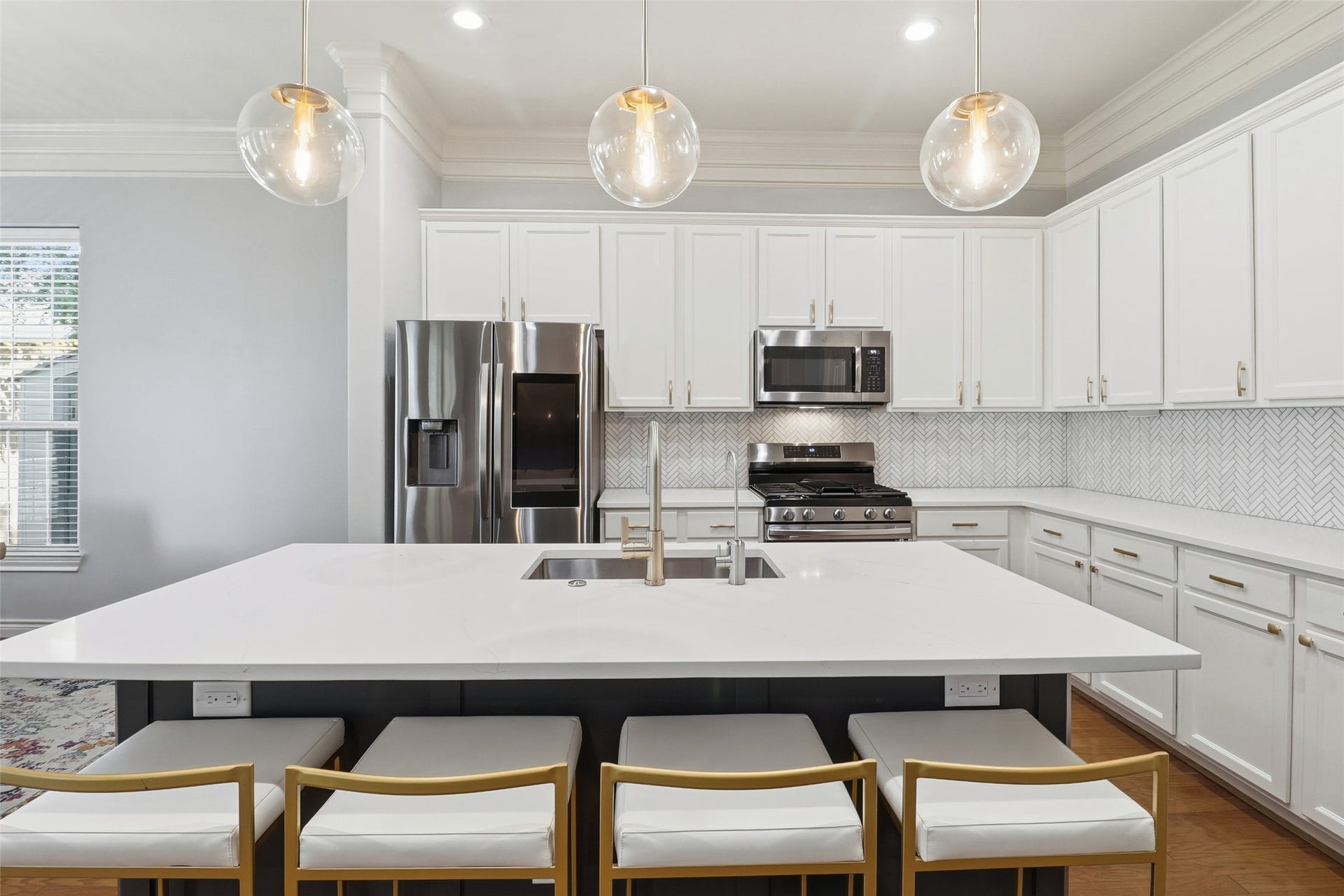 11119 Sherwood Forest Glen Drive, Houston, TX 77043 11119 Sherwood Forest Glen Drive, Houston, TX 77043