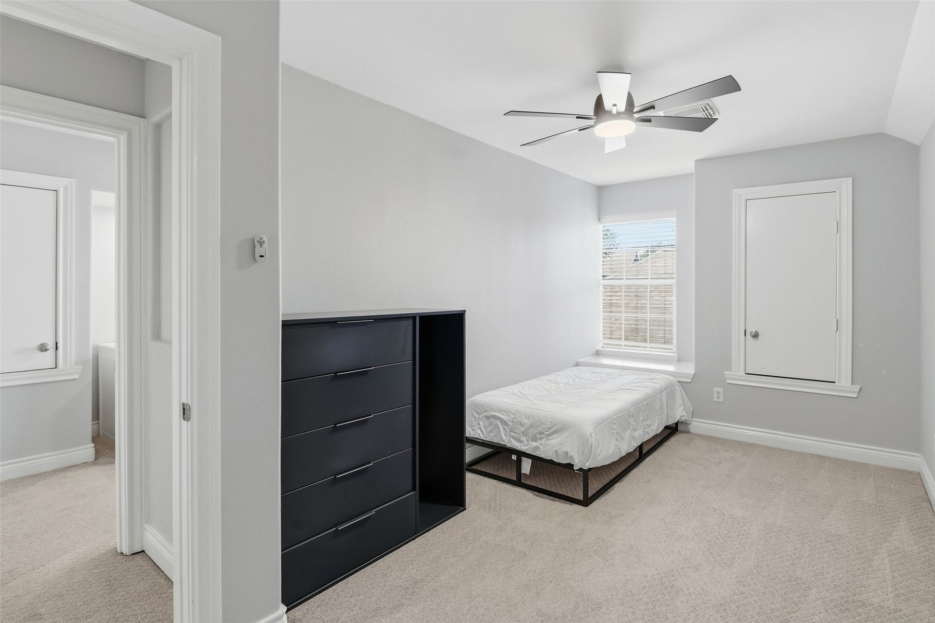 11119 Sherwood Forest Glen Drive, Houston, TX 77043 11119 Sherwood Forest Glen Drive, Houston, TX 77043