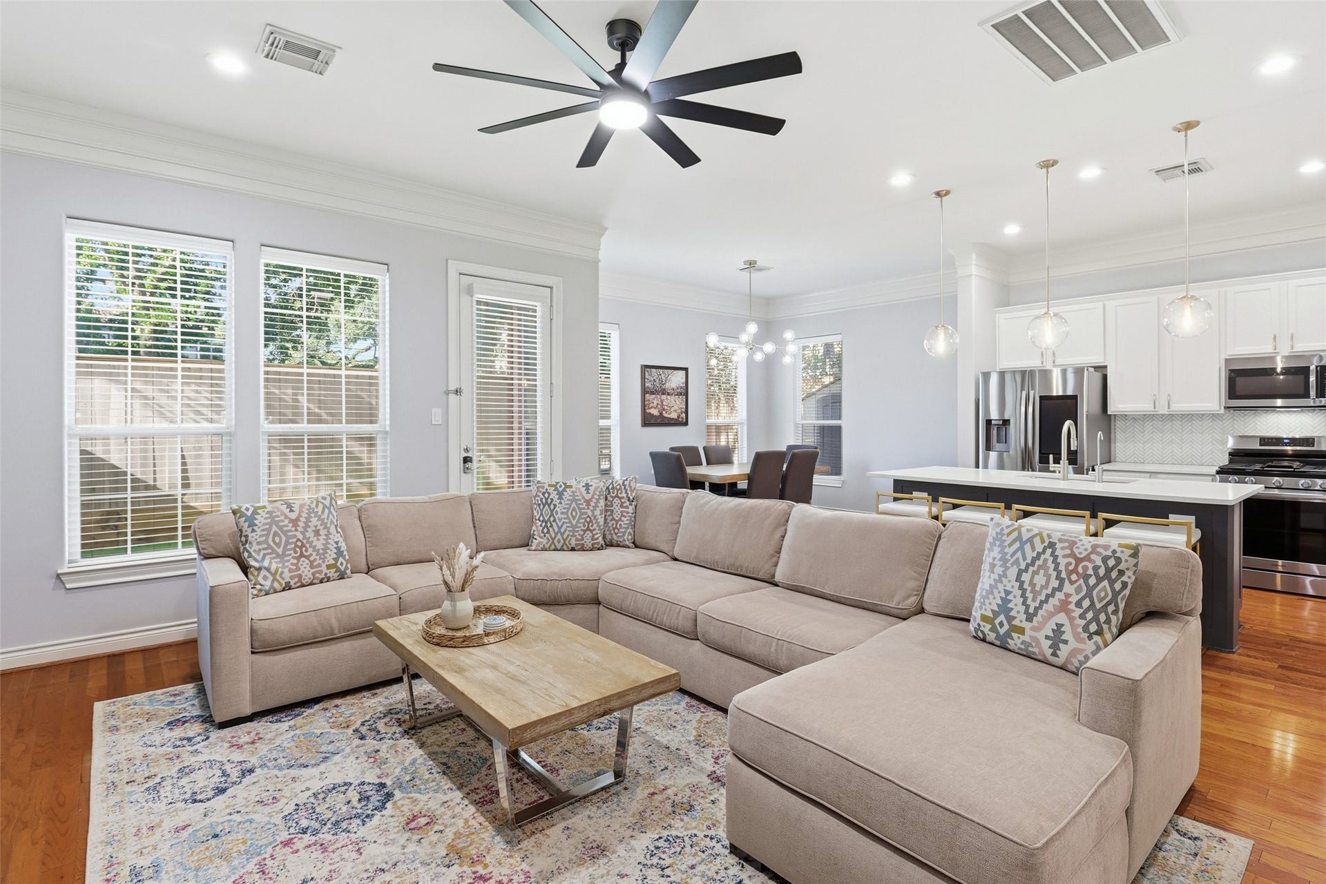 11119 Sherwood Forest Glen Drive, Houston, TX 77043 11119 Sherwood Forest Glen Drive, Houston, TX 77043