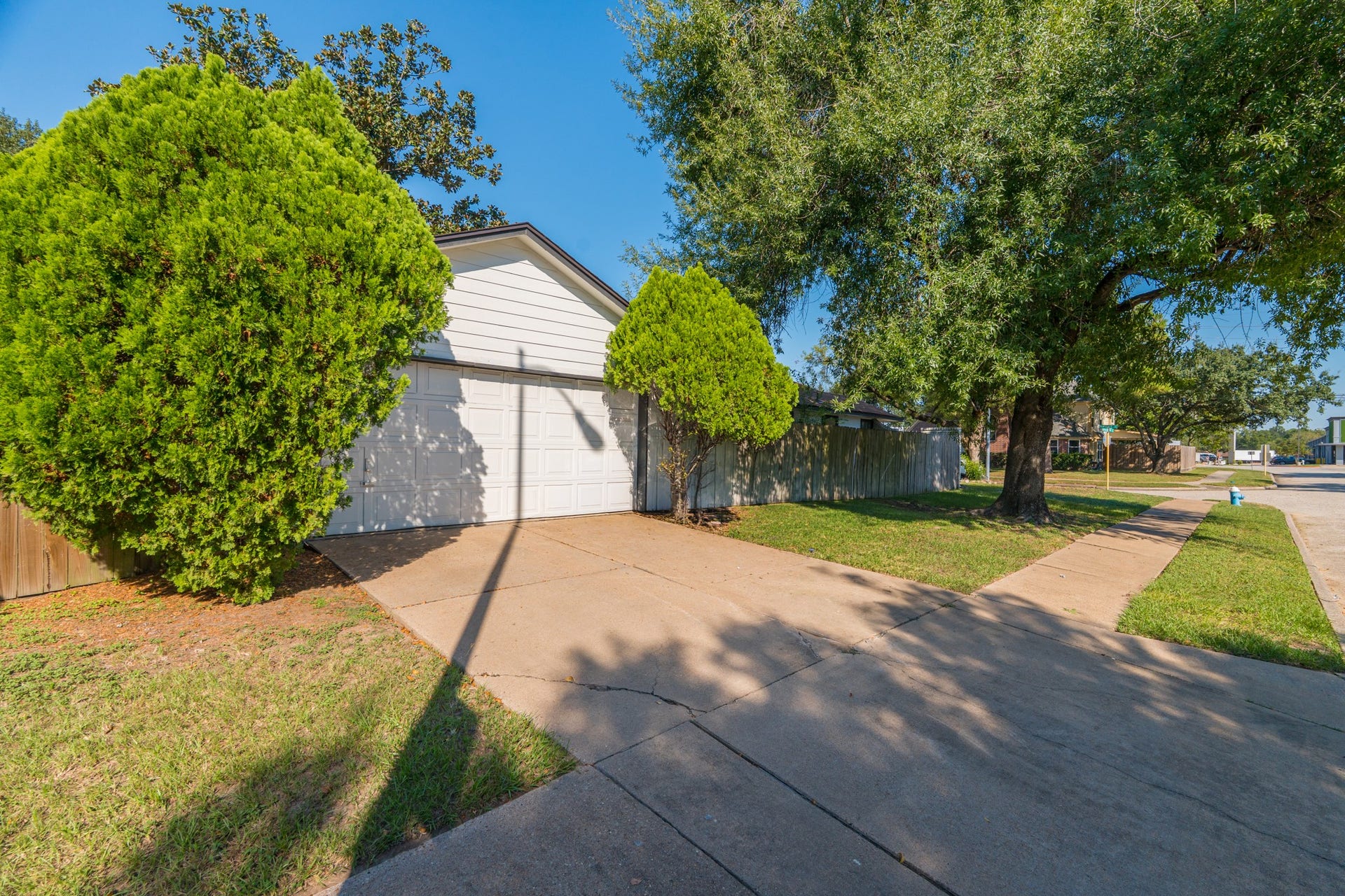 19013 Hammer Lane N, Porter, TX 77365 19013 Hammer Lane N, Porter, TX 77365