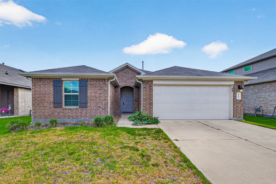 Property photo for 21501 Rustic Elm Dr, New Caney, TX