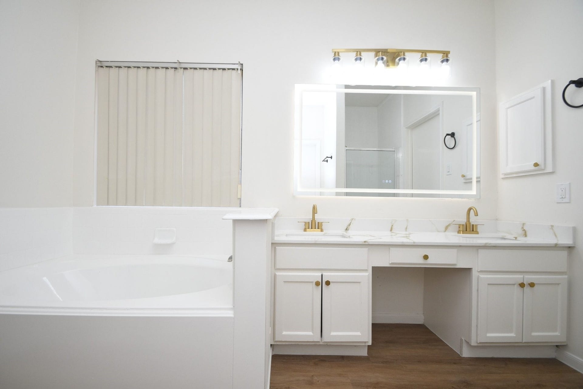 1902 Park Maple Drive, Katy, TX 77450 primary bathroom