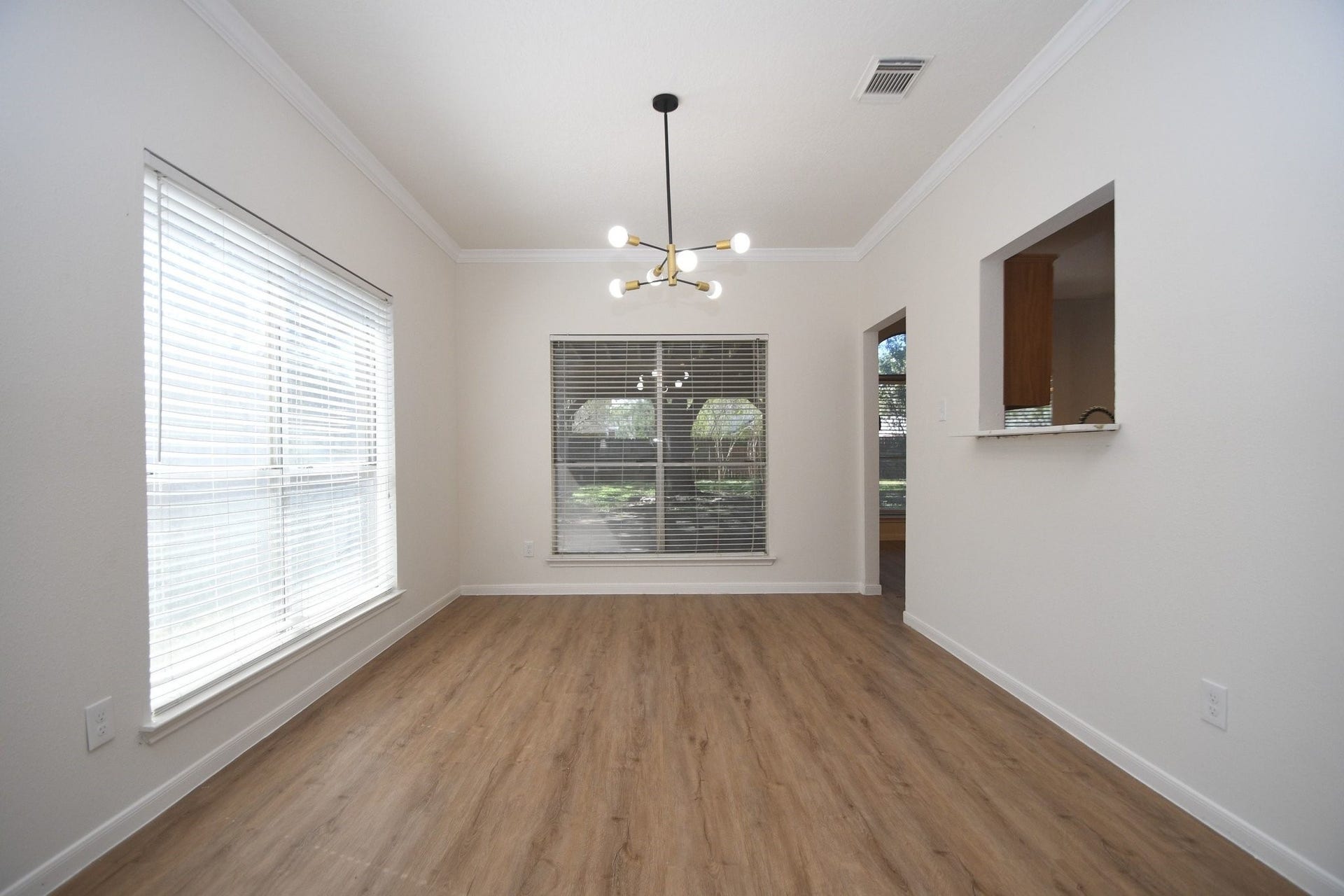 1902 Park Maple Drive, Katy, TX 77450 Dining, new lights!