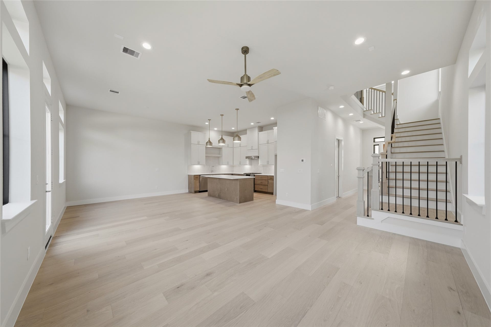 1714 Sedola Lane, Houston, TX 77055 1714 Sedola Lane, Houston, TX 77055