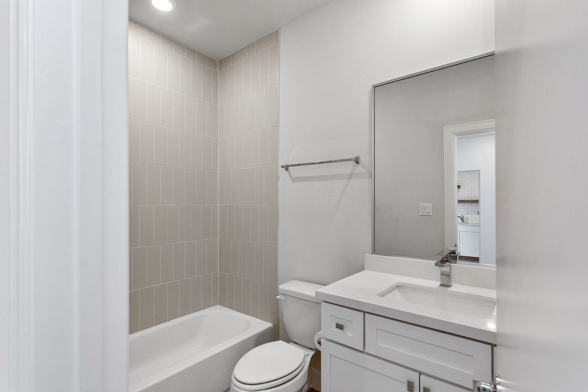 348 Eado Park Circle, Houston, TX 77020 348 Eado Park Circle, Houston, TX 77020