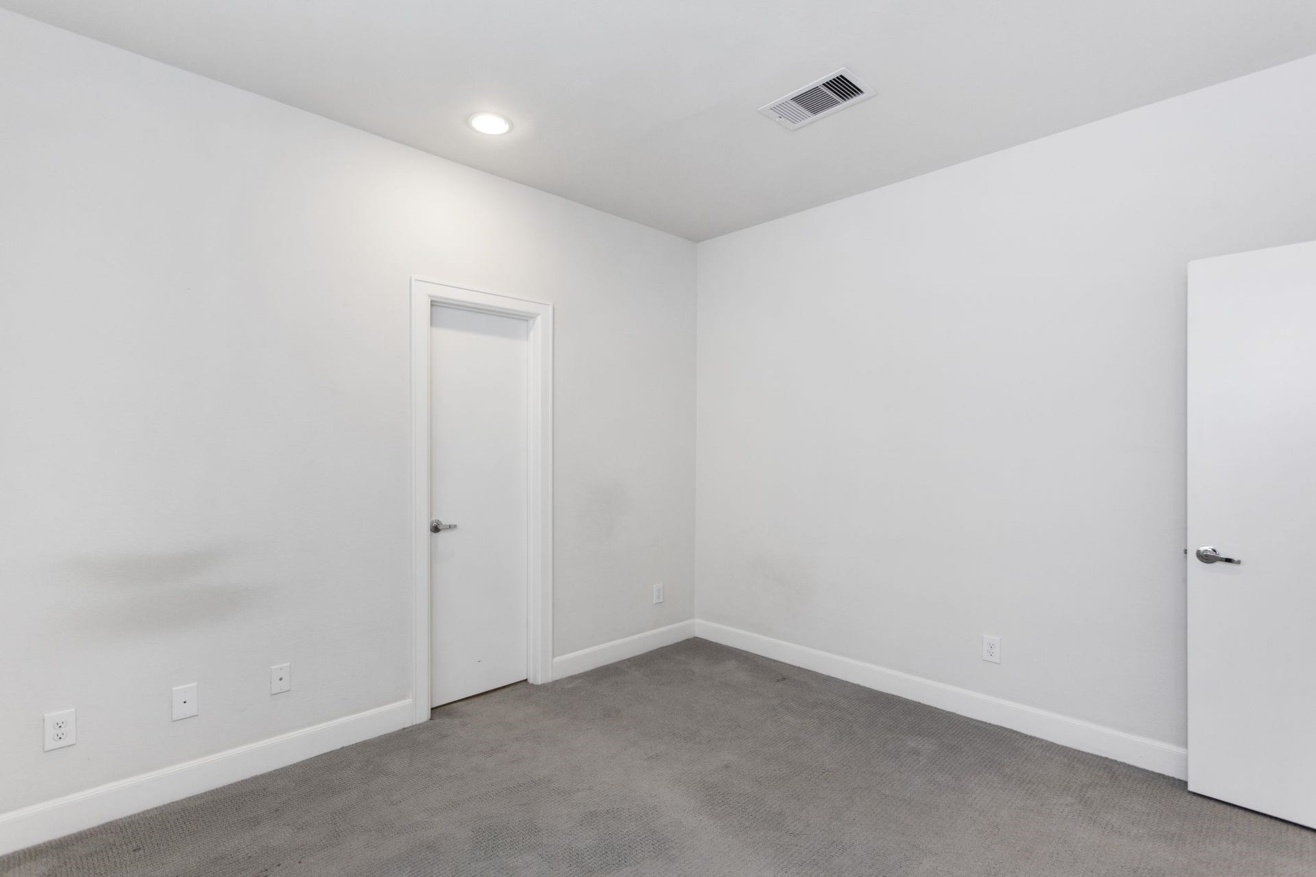 348 Eado Park Circle, Houston, TX 77020 348 Eado Park Circle, Houston, TX 77020
