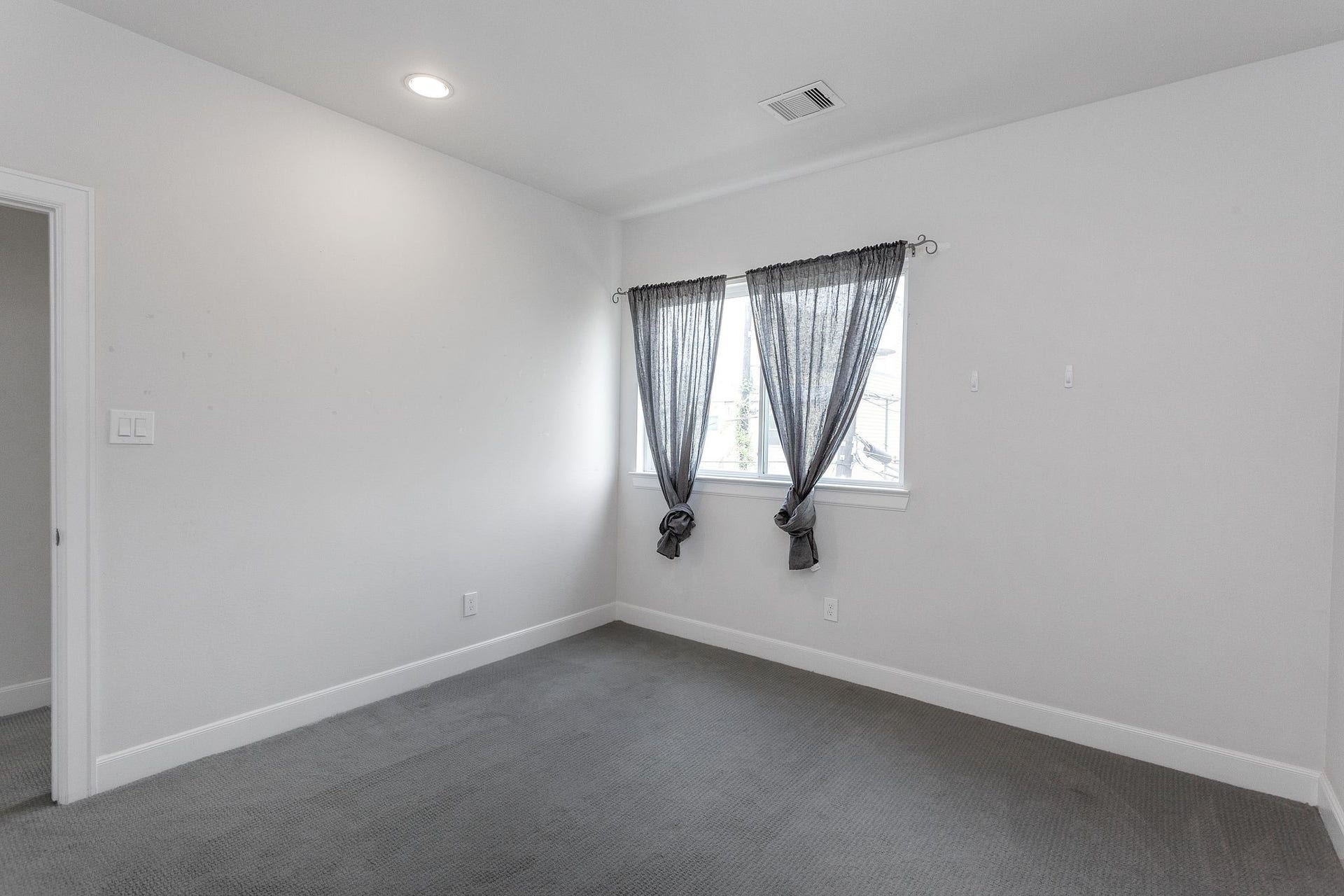 348 Eado Park Circle, Houston, TX 77020 348 Eado Park Circle, Houston, TX 77020