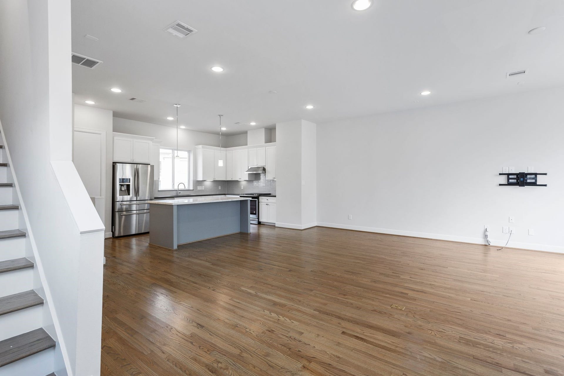 348 Eado Park Circle, Houston, TX 77020 348 Eado Park Circle, Houston, TX 77020