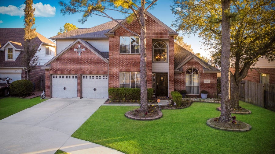 Property photo for 19427 Savannah Creek Lane, Katy, TX