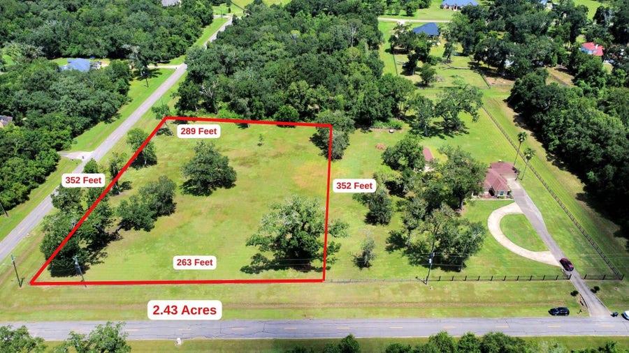 Property photo for 17303 Hamill Drive, Rosharon, TX