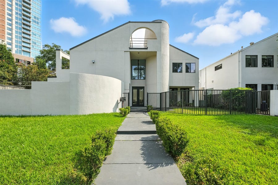 Property photo for 2019 Mcclendon Street, Houston, TX