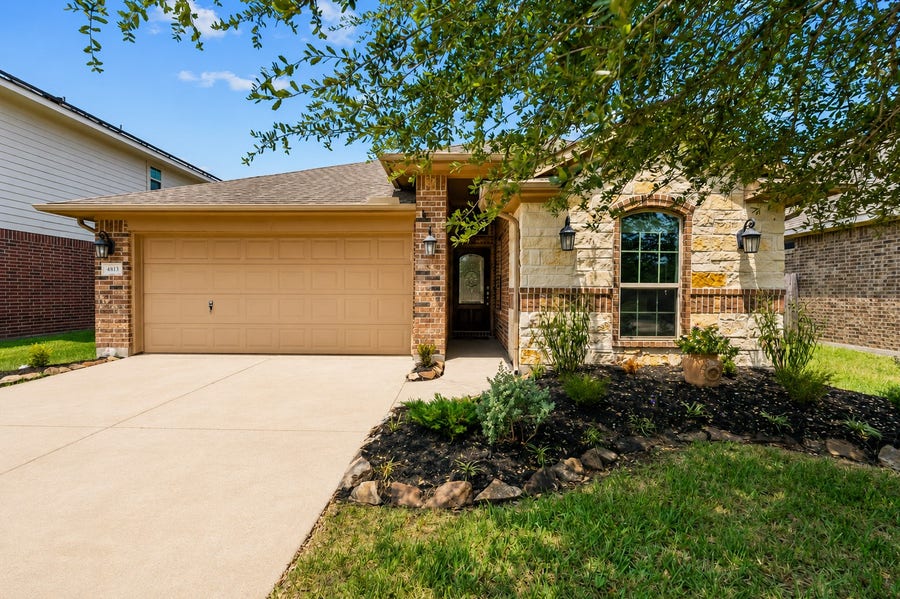 Property photo for 4813 Ladona Court, League City, TX