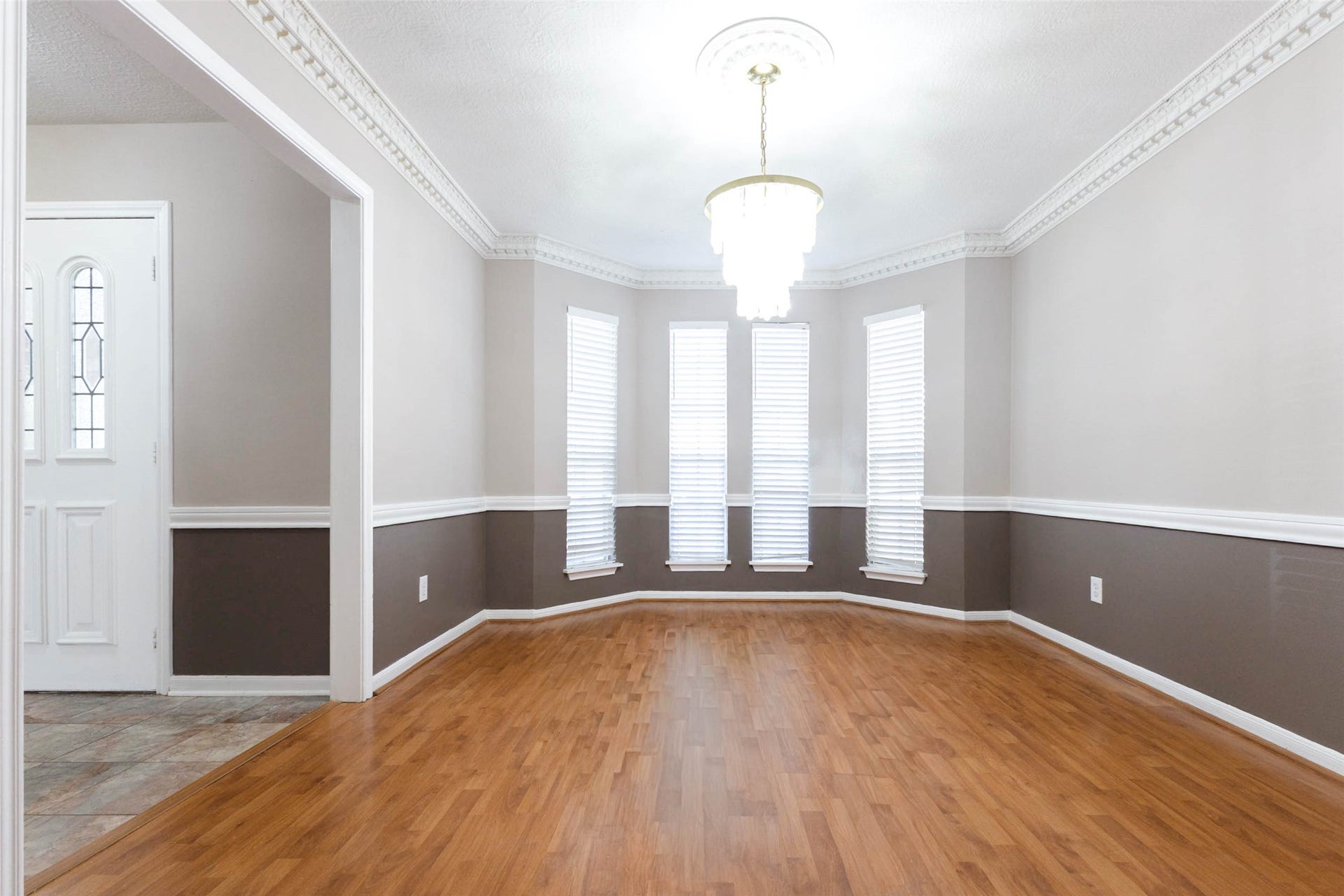 Formal Dining