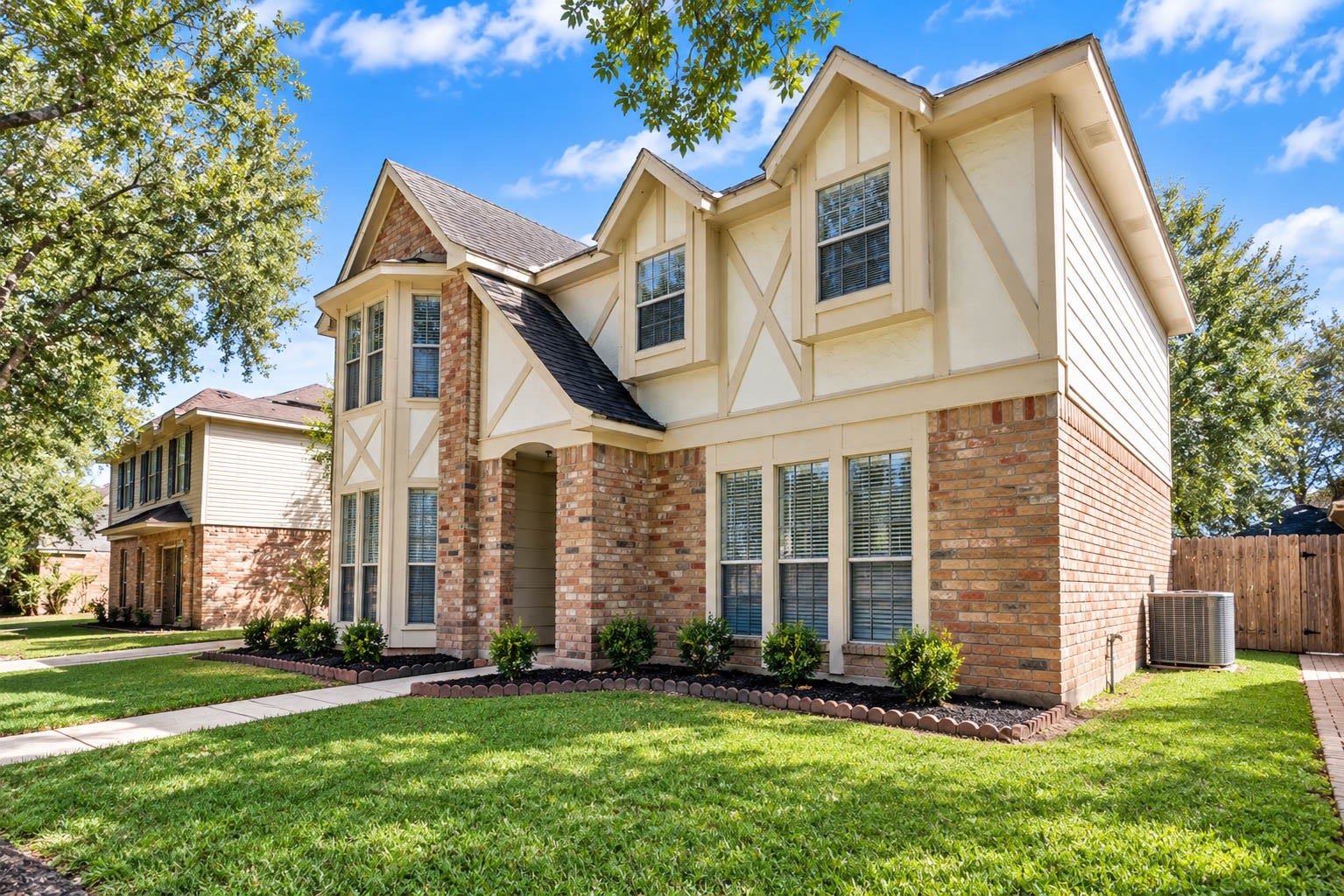 4003 Ash Hollow Drive, Houston, TX 77082