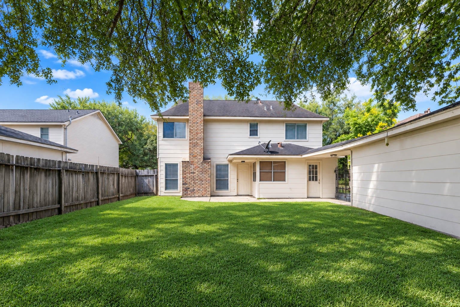 4003 Ash Hollow Drive, Houston, TX 77082
