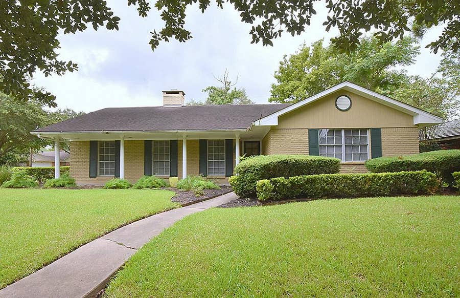 Property photo for 5103 Briarbend Drive, Houston, TX