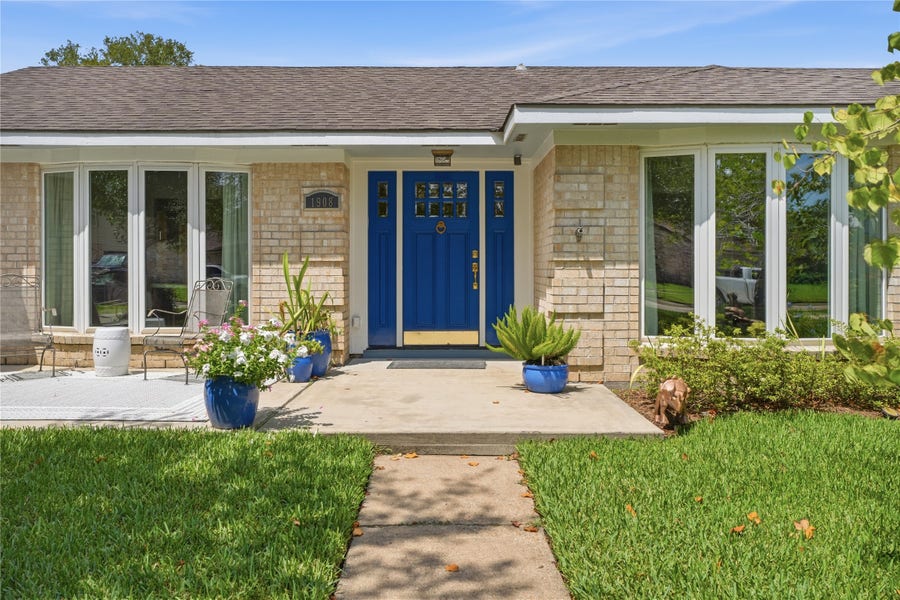 Property photo for 1908 Acacia Street, League City, TX