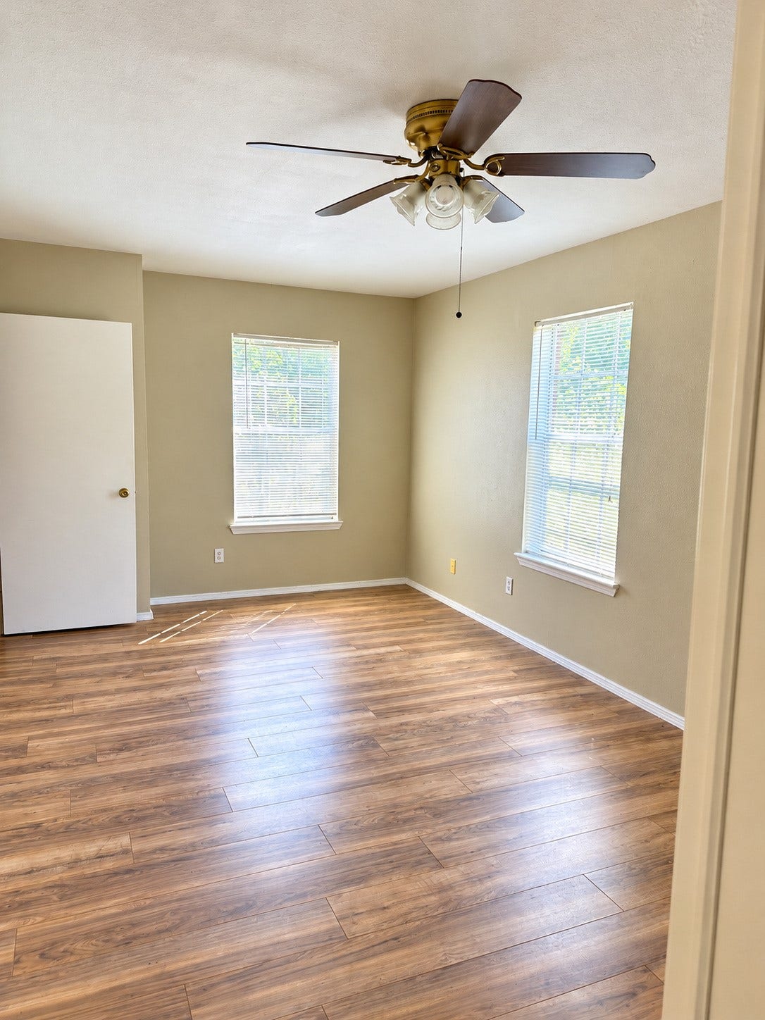 4714 Oleander Street, #D, Bacliff, TX 77518 Bedroom