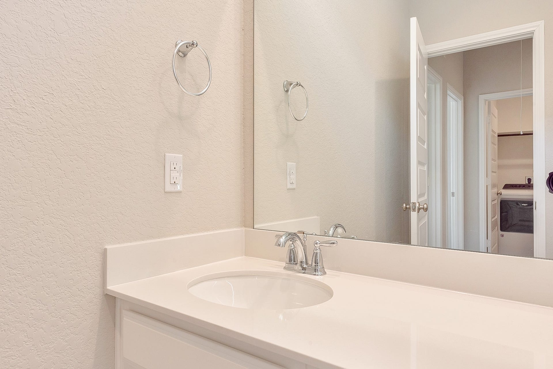 9814 Magnolia Village Lane, Houston, TX 77080 9814 Magnolia Village Lane, Houston, TX 77080