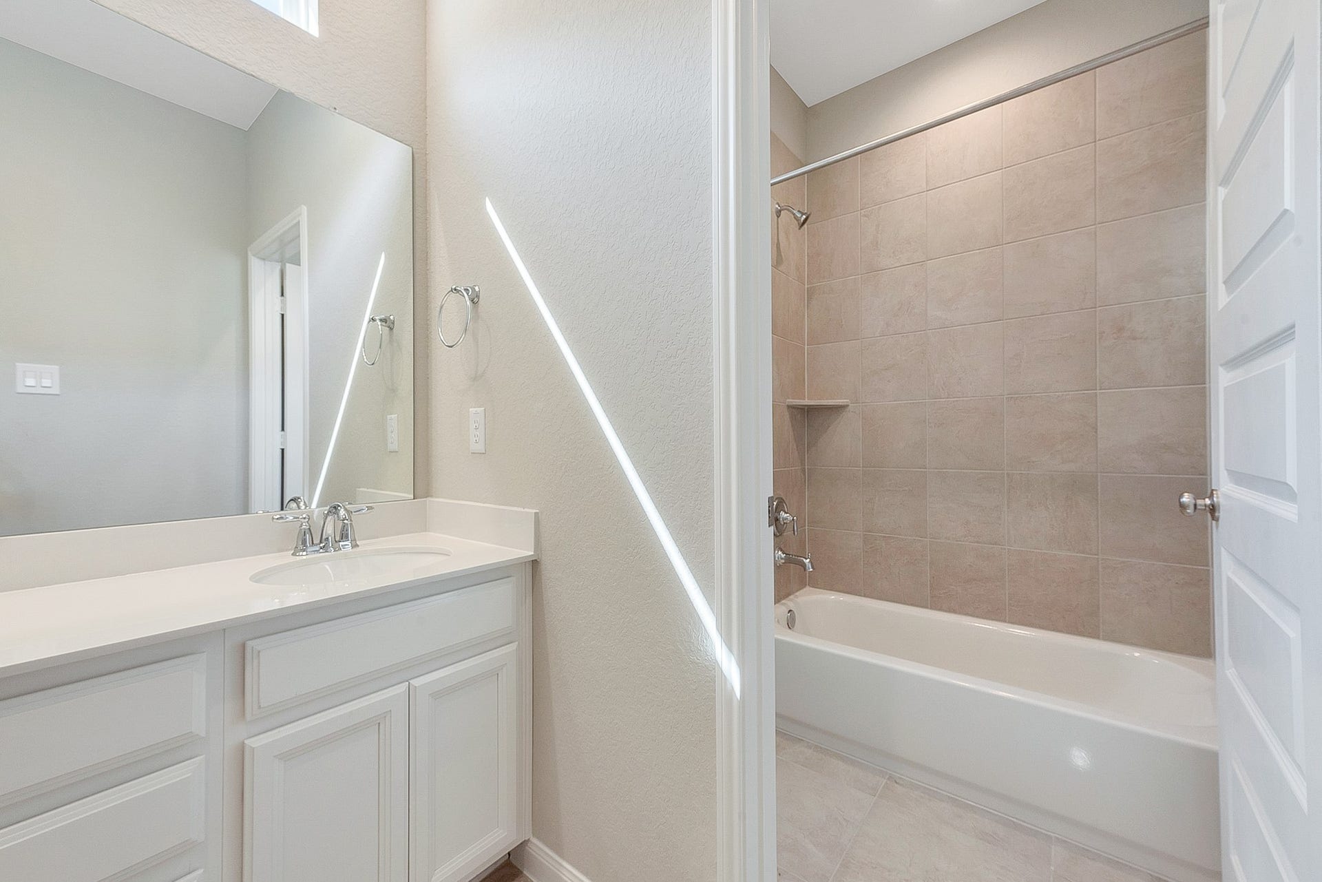 9814 Magnolia Village Lane, Houston, TX 77080 9814 Magnolia Village Lane, Houston, TX 77080