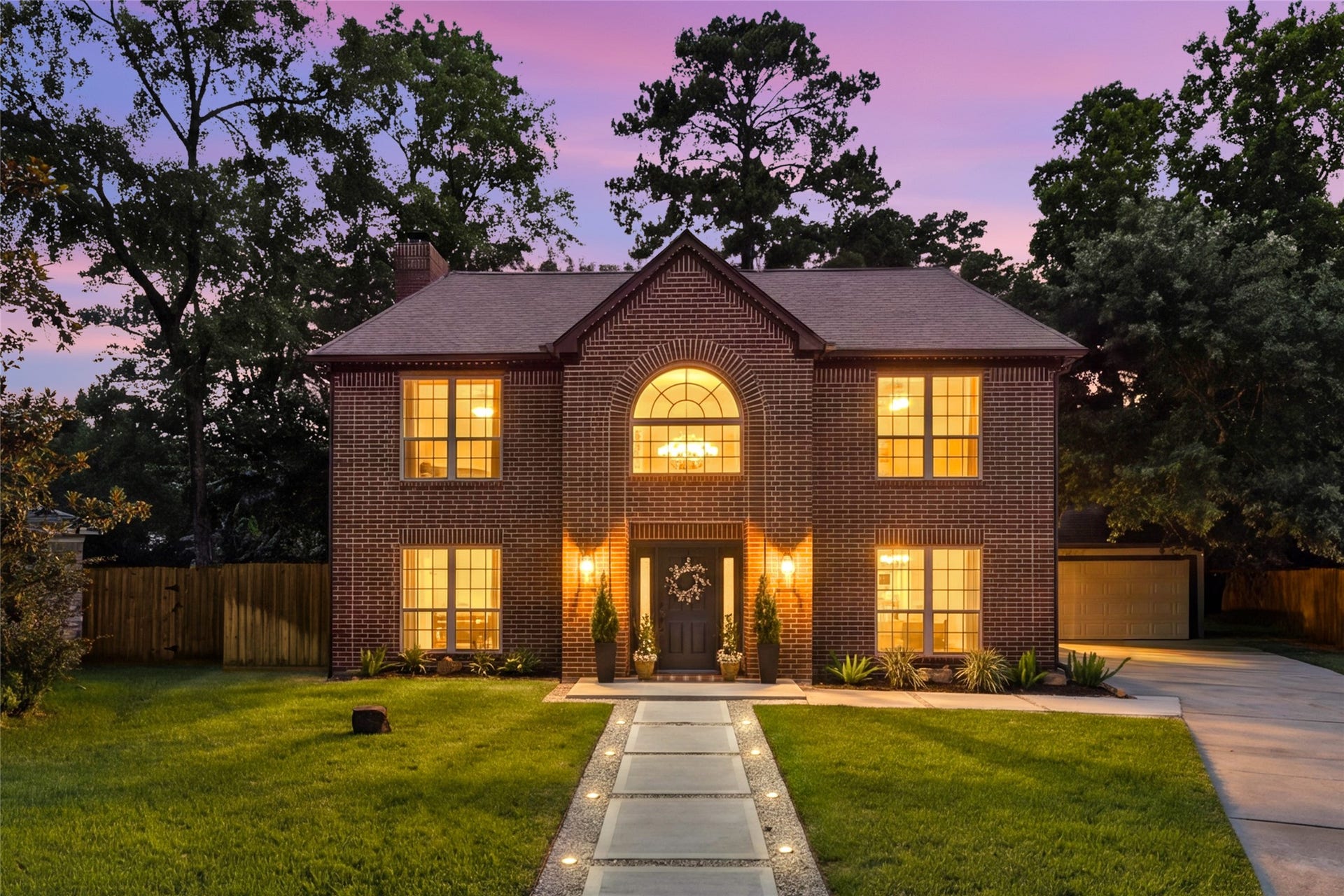 129 N Rainbow Ridge Circle, The Woodlands, TX 77381 129 N Rainbow Ridge Circle, The Woodlands, TX 77381