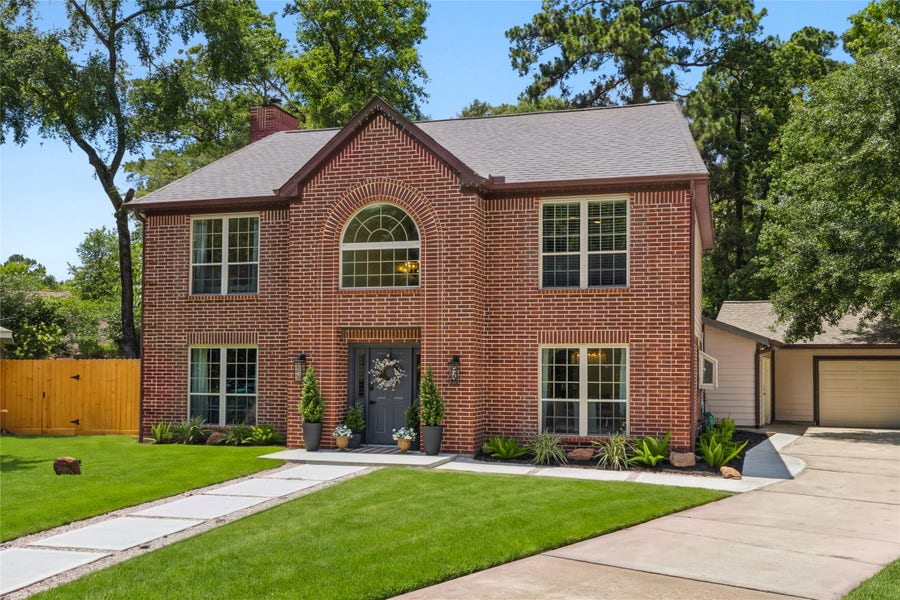 Property photo for 129 N Rainbow Ridge Circle, The Woodlands, TX
