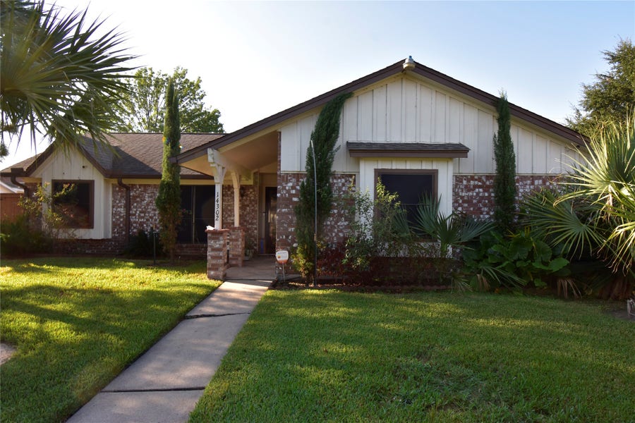 Property photo for 14302 Foxford Way, Houston, TX