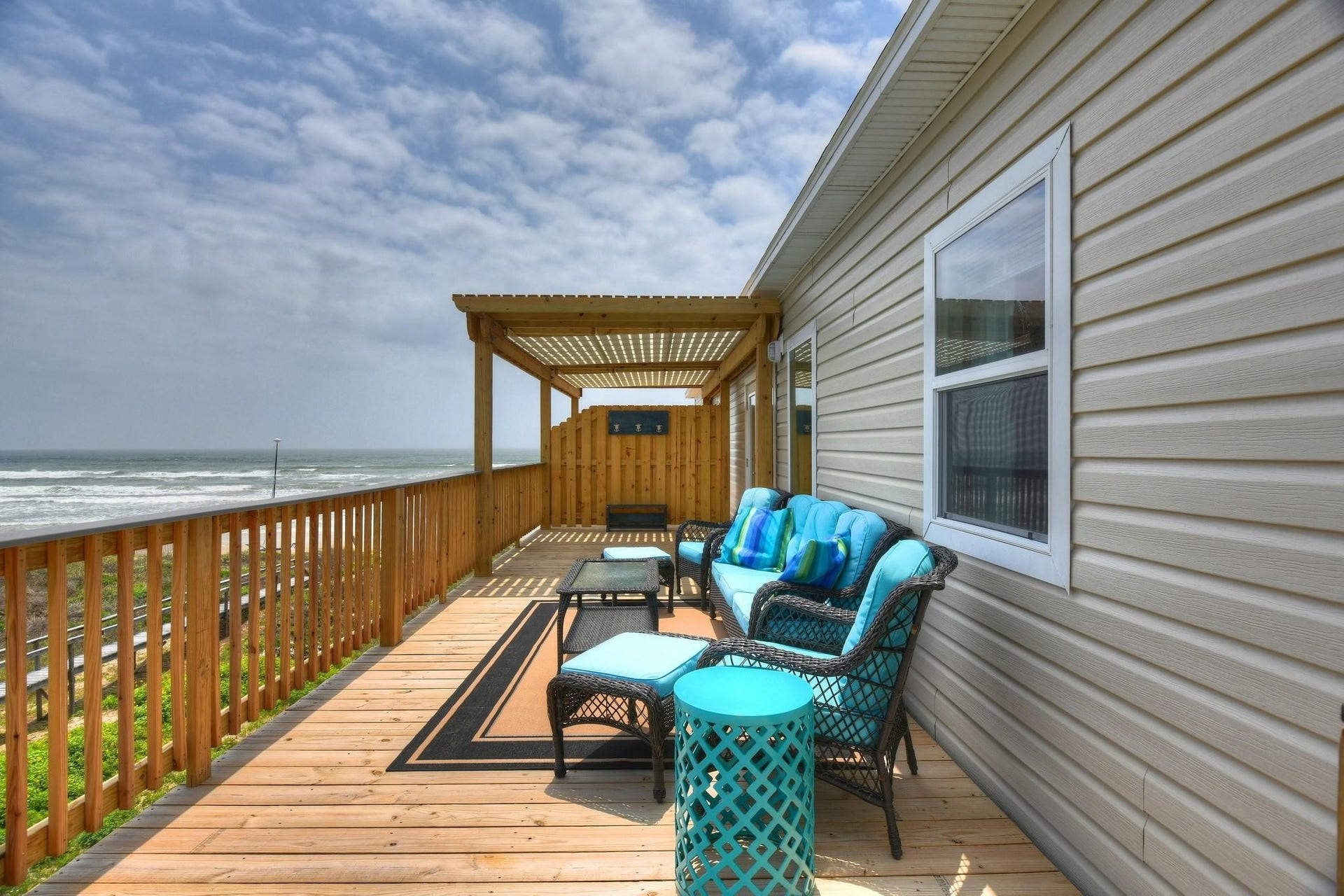 116 Howard Avenue, #F, Freeport, TX 77541 Sunny and shaded areas