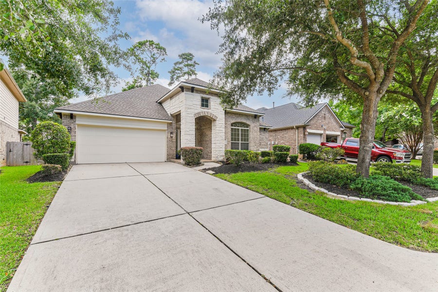 Property photo for 106 Winslow Hill Place, Montgomery, TX