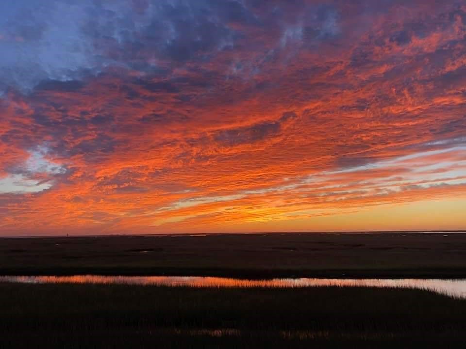 2 Hawkeye, Hitchcock, TX 77563 Beautiful Sunsets