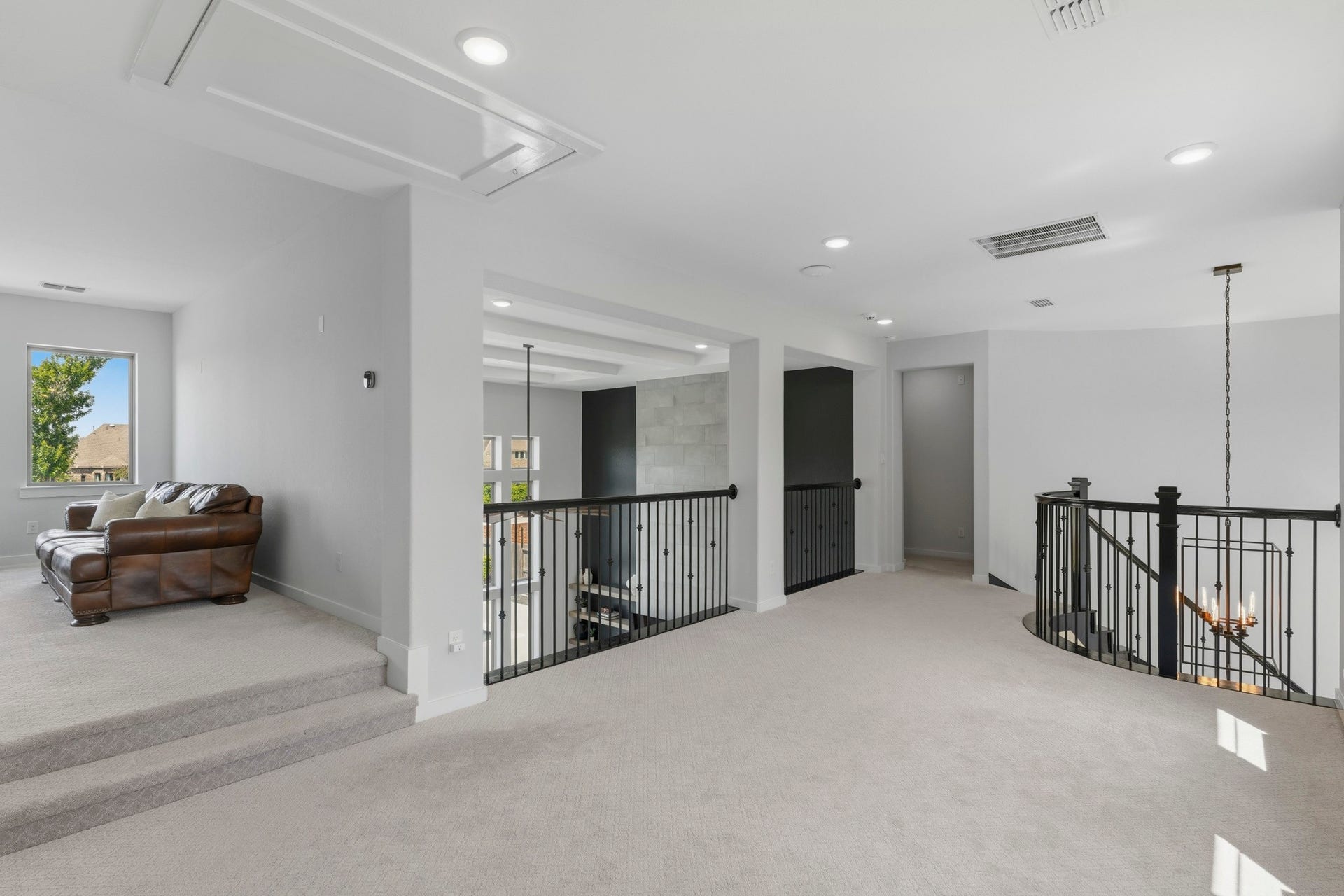 9907 Regal Bend Drive, Missouri City, TX 77459 Second Floor landing