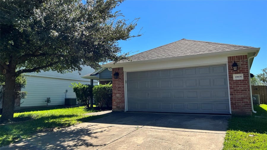 Property photo for 19835 Byron Meadows Drive, Katy, TX