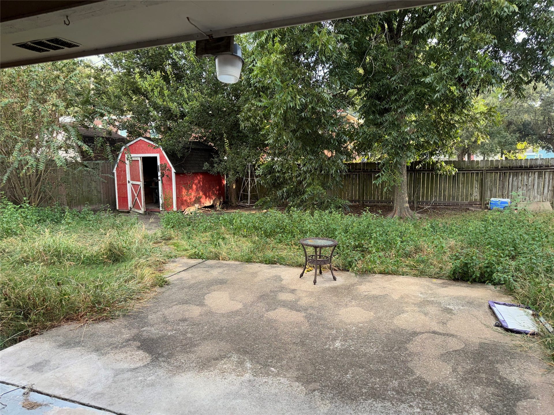 509 12th Avenue N, Texas City, TX 77590 Back yard