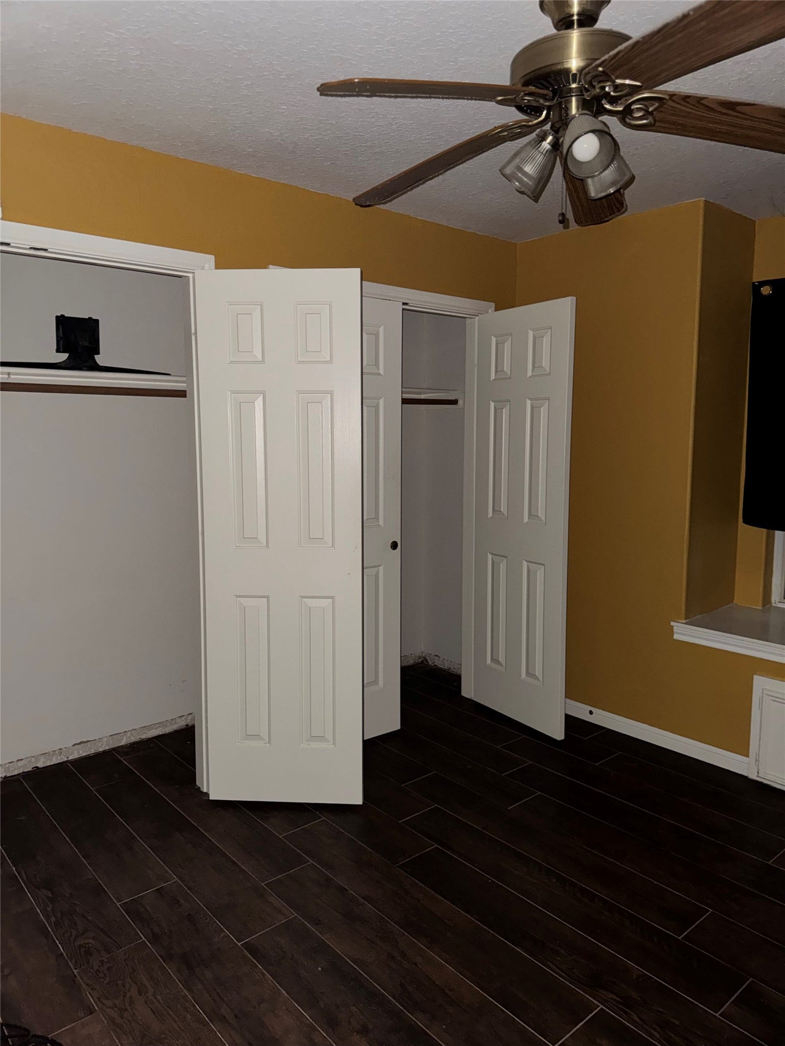 509 12th Avenue N, Texas City, TX 77590 Bedroom 1