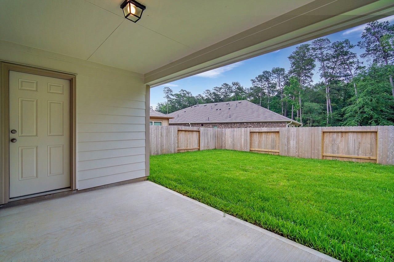 8003 Dauntless Drive, Magnolia, TX 77354 8003 Dauntless Drive, Magnolia, TX 77354