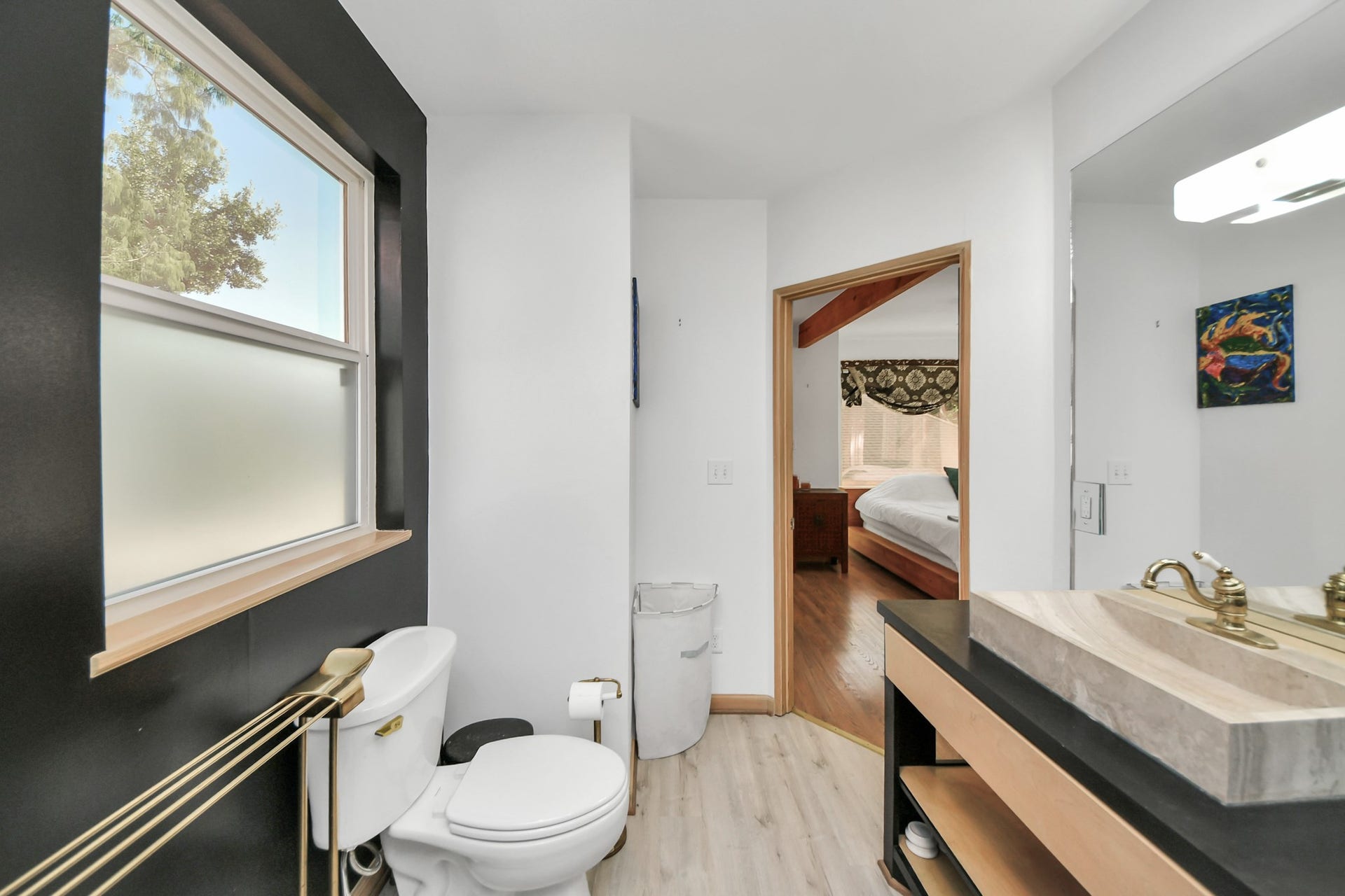 2402 Barbee Street, Houston, TX 77004 Primary bath.