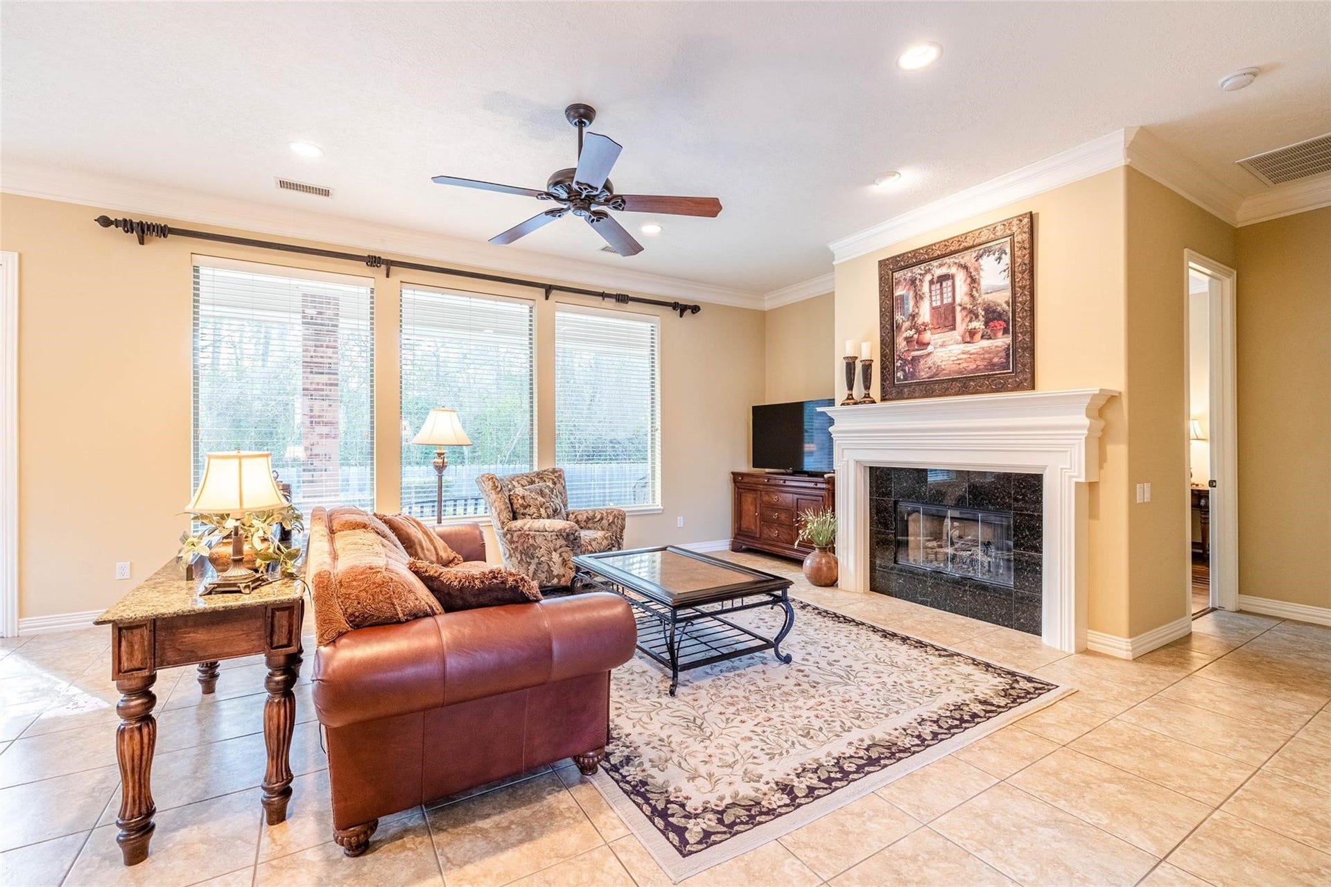 11130 Hunters Landing, Montgomery, TX 77356 Love the natural light in this home. (older picture, home is lightly staged now).