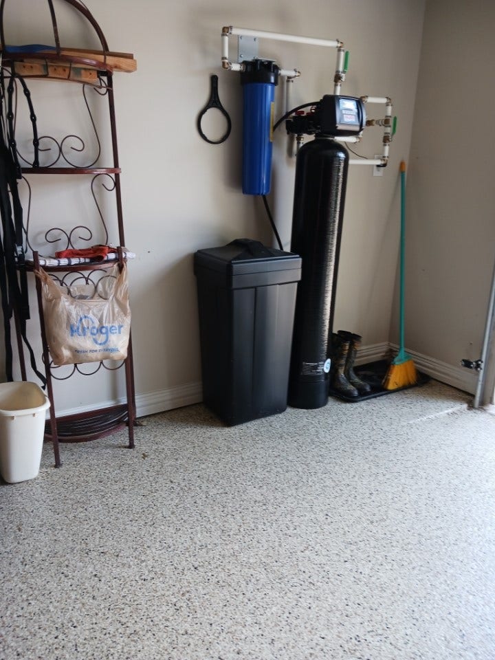 11130 Hunters Landing, Montgomery, TX 77356 Great oversize garage W/ Epoxy Floor & WHOLE HOME WATER SOFTNER SYSTEM!