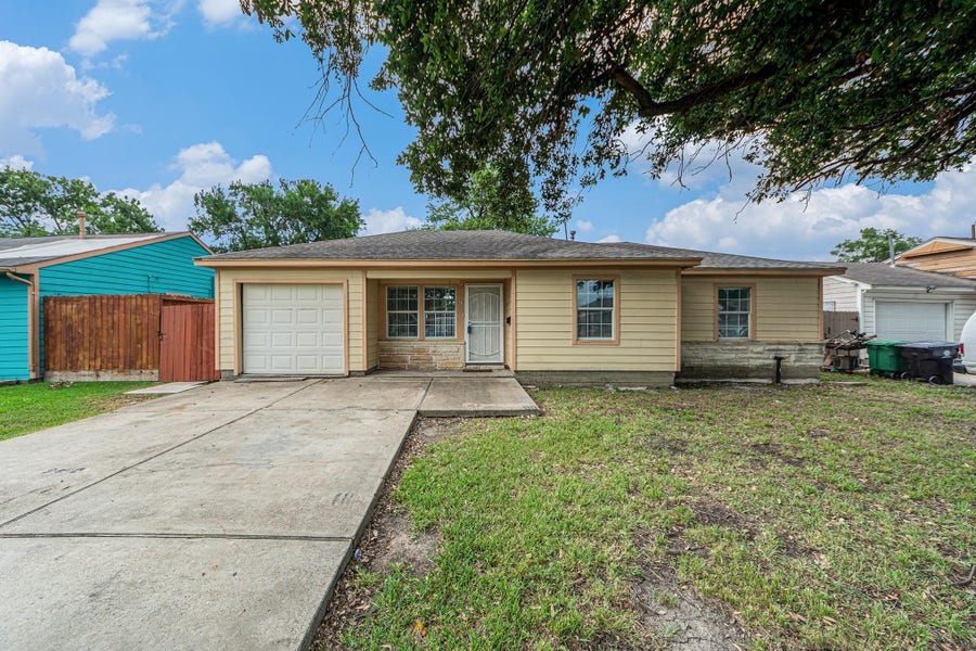 Property photo for 502 Ogilvie Street, Houston, TX