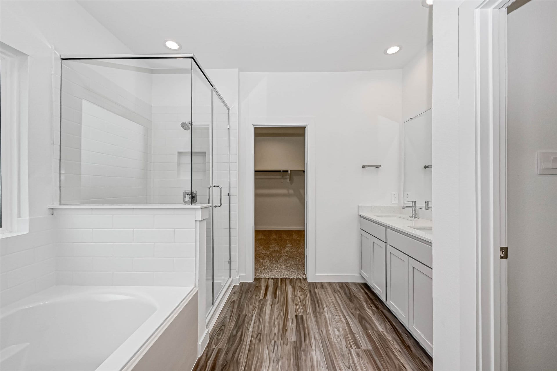 14315 Yellow Hawthorn Court, Conroe, TX 77384 Master Bath