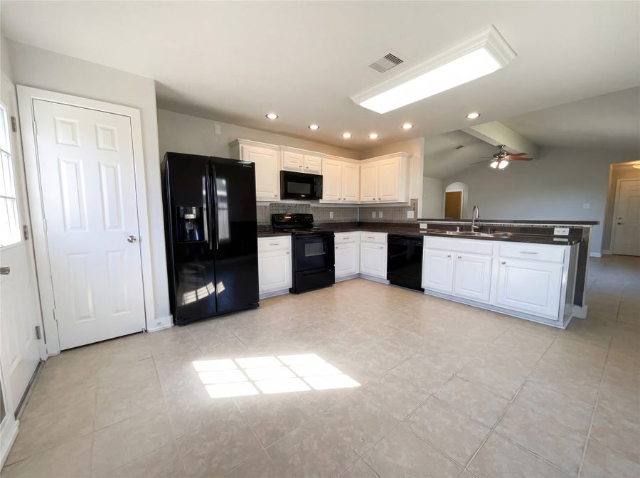 Property photo for 7015 Rosebud Hollow Lane, Richmond, TX