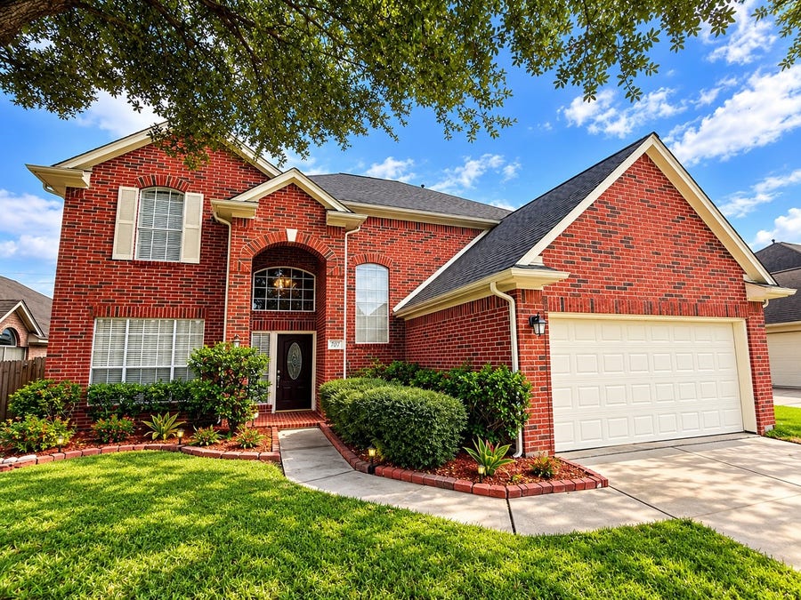 Property photo for 707 S Marathon Way, Stafford, TX