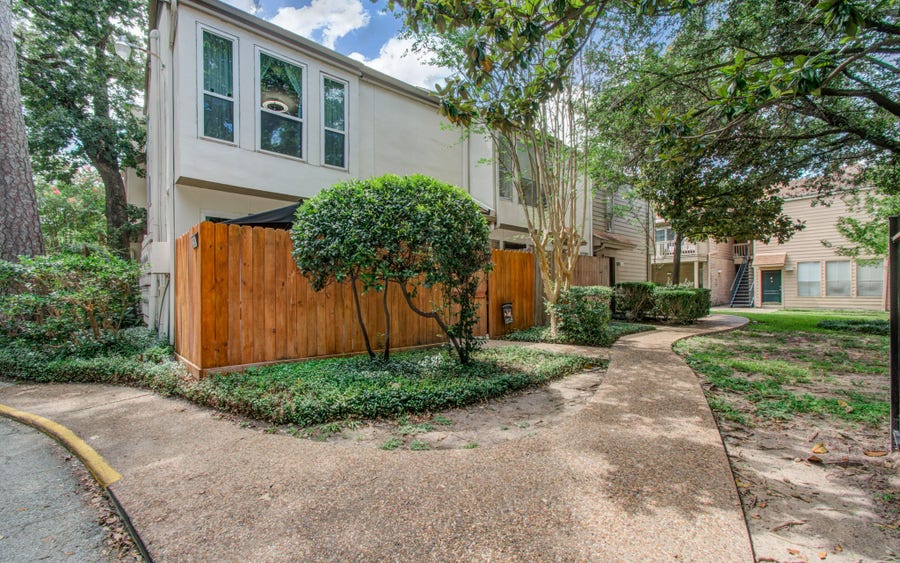Property photo for 2100 Tanglewilde Street, #205, Houston, TX