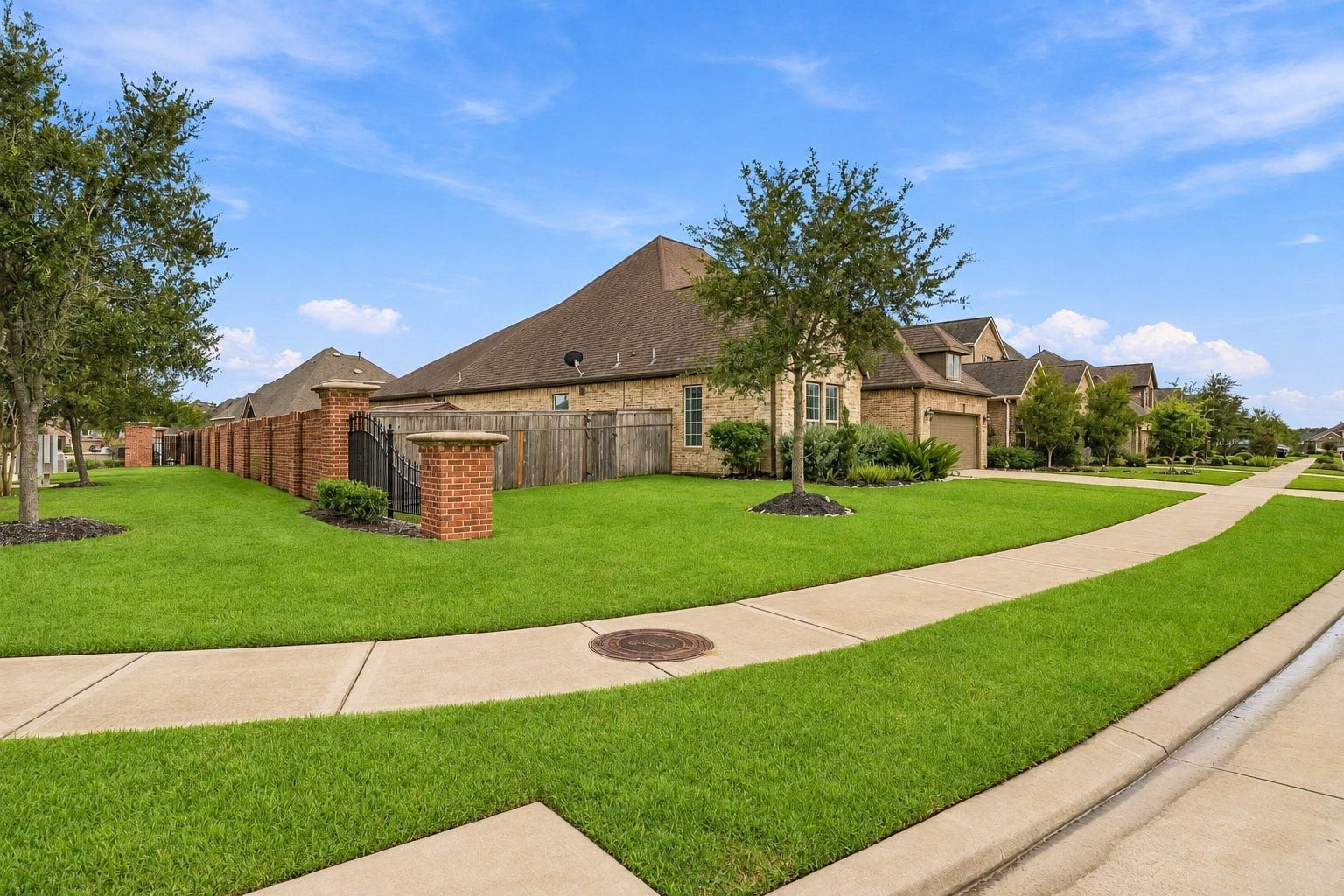 2030 Pembrook Place, Missouri City, TX 77459 2030 Pembrook Place, Missouri City, TX 77459