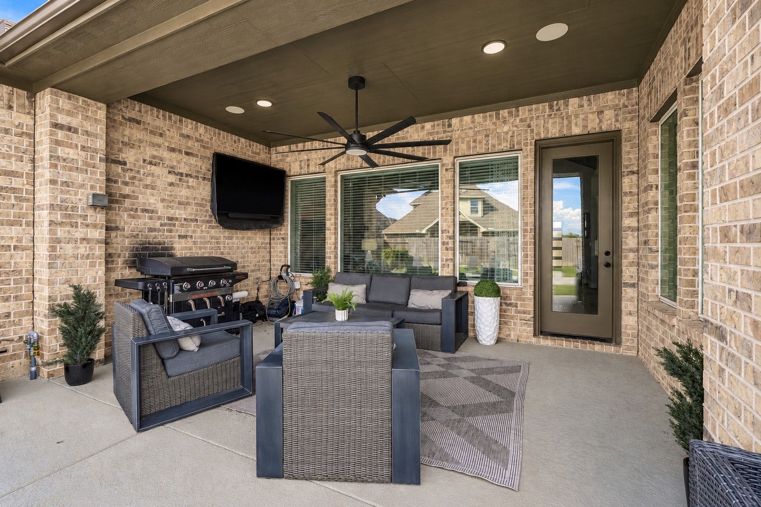2030 Pembrook Place, Missouri City, TX 77459 2030 Pembrook Place, Missouri City, TX 77459